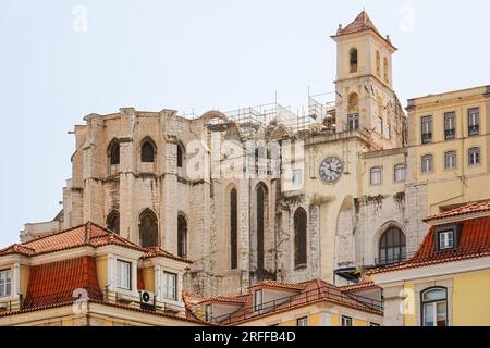 Chiesa Carmo in rovina, Convento Carmo a Lisbona, Portogallo. Foto Stock