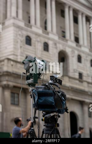 Londra, Regno Unito. 3 agosto 2023. Bank of England aumenta i tassi di interesse al 5,25% credito: Ian Davidson/Alamy Live News Foto Stock