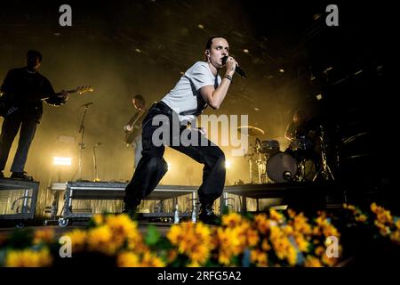 Skanderborg, Danimarca. 2 agosto 2023. Il cantautore danese MØ esegue un concerto dal vivo durante il festival musicale danese SmukFest 2023 a Skanderborg. (Foto: Gonzales Photo/Alamy Live News Foto Stock