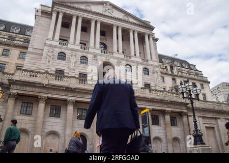 Londra, Regno Unito. 3 agosto 2023. Visione generale della Banca d'Inghilterra come i tassi di interesse sono aumentati per la quattordicesima volta consecutiva. (Immagine di credito: © Vuk Valcic/SOPA Images via ZUMA Press Wire) SOLO PER USO EDITORIALE! Non per USO commerciale! Foto Stock