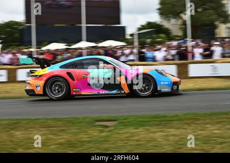 Adam Smalley, Porsche 911 GT3 Cup, 75 anni di Porsche, 60 anni del 911, con la sua forma iconica la 911 ha partecipato a quasi ogni forma di mo Foto Stock