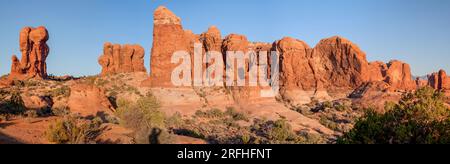 Panorama del Garden of Eden nel Parco Nazionale degli Arches nello Utah. Foto Stock