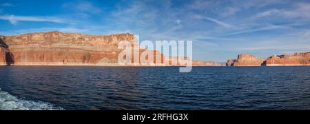 Panorama del lago Powell e dell'area ricreativa nazionale del Glen Canyon in Arizona e Utah. Foto Stock