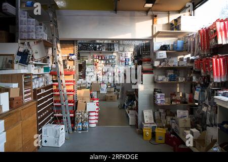 Un negozio di ferramenta chiamato Kaylex a Pinner Green Harrow Londra Foto Stock