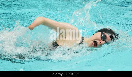 La Gran Bretagna Toni Shaw nelle 400m Freestyle S9 si scalda durante il quinto giorno dei Campionati mondiali di nuoto Para 2023 al Manchester Aquatics Centre di Manchester. Data immagine: Venerdì 4 agosto 2023. Foto Stock