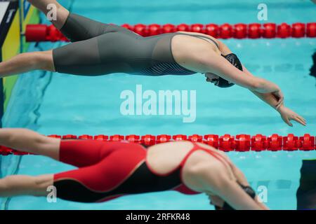 La britannica Faye Rogers nelle 100m Butterfly S10 si scalda durante il quinto giorno dei Campionati mondiali di nuoto Para 2023 al Manchester Aquatics Centre di Manchester. Data immagine: Venerdì 4 agosto 2023. Foto Stock