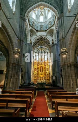 La pala d'altare principale della cattedrale. La cattedrale di Tarazona è una chiesa cattolica situata a Tarazona, provincia di Saragozza, in Aragona, Spagna Foto Stock