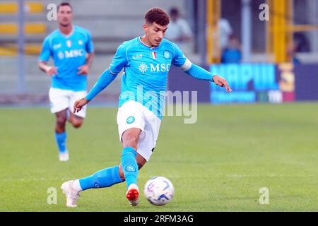 Castel di Sangro, Italia. 2 agosto 2023. Castel di Sangro, Italia, 2 agosto 2023: Giovanni di Lorenzo (22 Napoli) durante l'amichevole tra SSC Napoli e Girona allo Stadio Patini di Castel di Sangro, Italia. (Foto Mosca/SPP) credito: SPP Sport Press Photo. /Alamy Live News Foto Stock