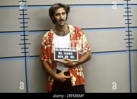 Raising Arizona anno : 1987 USA Direttore : Joel Coen, Ethan Coen Nicolas Cage Foto Stock