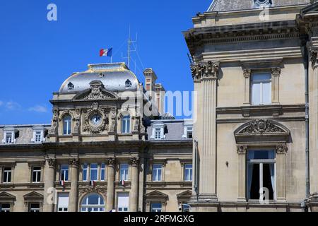 Francia, regione Hauts-de-France, dipartimento del Nord, Lille, Place de la République, prefettura di Lille (regionale e dipartimentale) Foto Stock