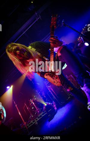 Esibizione dal vivo all'HRH AOR, Blues and Crows all'O2 Academy di Leicester, giugno 2023 Foto Stock