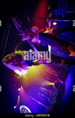 Esibizione dal vivo all'HRH AOR, Blues and Crows all'O2 Academy di Leicester, giugno 2023 Foto Stock