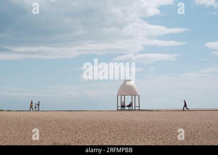 The Jelly Mould Pavilion, di Lubaina Hiimid, On the Beach, Folkestone, Kent, Regno Unito. Triennale. Foto Stock