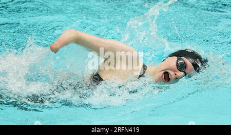 La Gran Bretagna Toni Shaw nelle 400m Freestyle S9 si scalda durante il quinto giorno dei Campionati mondiali di nuoto Para 2023 al Manchester Aquatics Centre di Manchester. Data immagine: Venerdì 4 agosto 2023. Foto Stock