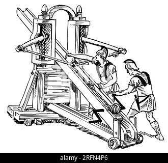 Immagine di una ballista caricata e disegnata. Una ballista era un'antica arma greca e romana che lanciava bulloni o pietre a un bersaglio lontano. Foto Stock