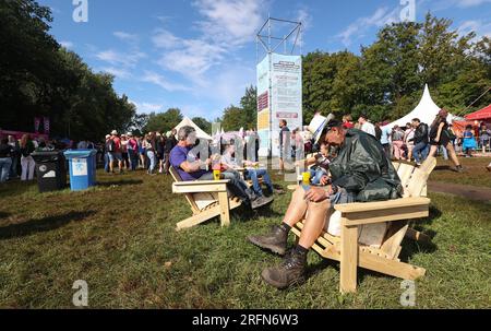 Raine le Comte, Belgio. 4 agosto 2023. L'immagine mostra il primo giorno del festival musicale "Ronquieres Festival" a Ronquieres, venerdì 4 agosto 2023. Quest'edizione del festival si svolge dal 4 al 6 agosto. BELGA PHOTO ANTHONY MALAGOLI Credit: Belga News Agency/Alamy Live News Foto Stock