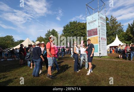 Raine le Comte, Belgio. 4 agosto 2023. L'immagine mostra il primo giorno del festival musicale "Ronquieres Festival" a Ronquieres, venerdì 4 agosto 2023. Quest'edizione del festival si svolge dal 4 al 6 agosto. BELGA PHOTO ANTHONY MALAGOLI Credit: Belga News Agency/Alamy Live News Foto Stock