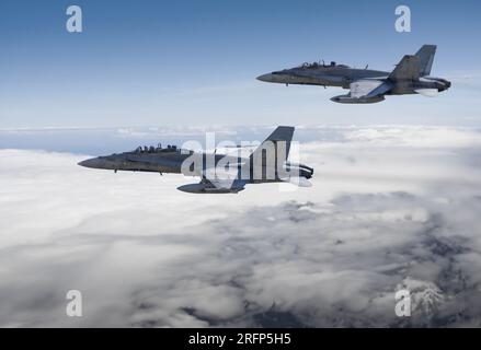 RCAF CF-18 calabroni sul Canada occidentale Foto Stock