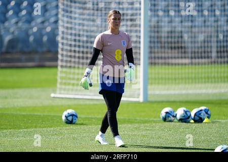 L'inglese Mary Earps in azione durante una sessione di allenamento al Central Coast Stadium di Gosford, Australia. Data immagine: Venerdì 4 agosto 2023. Foto Stock