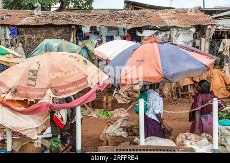 Panoramica del mercato Jinja, Uganda. Foto Stock