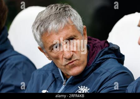 L'allenatore del Villarreal Quique Setien durante la partita della Sela Cup a St. James' Park, Newcastle-upon-Tyne. Data foto: Sabato 5 agosto 2023. Foto Stock