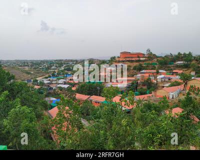 Tende per rifugiati Rohingya e vista sul campo in Bangladesh Foto Stock