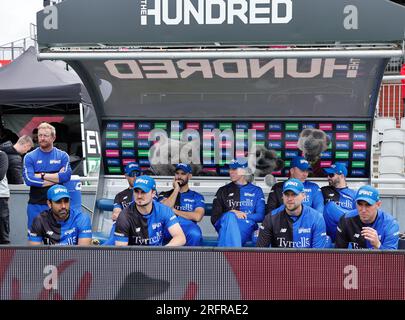 Manchester, Regno Unito. 5 agosto 2023. 5 agosto 2023; Old Trafford Cricket Ground, Manchester, Inghilterra: The Hundred Mens Cricket, Manchester Originals vs London Spirit; il team Spirit posa prima del gioco Credit: Action Plus Sports Images/Alamy Live News Foto Stock