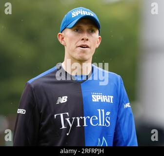 Manchester, Regno Unito. 5 agosto 2023. 5 agosto 2023; Old Trafford Cricket Ground, Manchester, Inghilterra: The Hundred Mens Cricket, Manchester Originals vs London Spirit; Zak Crawley of London Spirit Credit: Action Plus Sports Images/Alamy Live News Foto Stock
