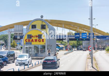 Douane Francaise De Bardonnex (posto di frontiera francese), Saint-Julien-en-Genevois, Haute-Savoie, Auvergne-Rhône-Alpes, Francia Foto Stock