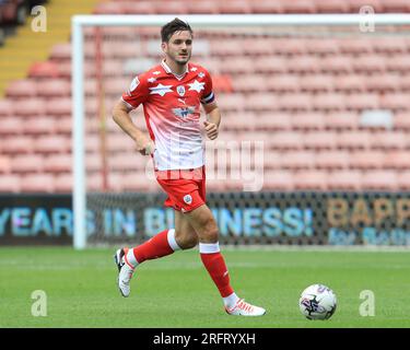 Liam Kitching n. 5 di Barnsley con la palla durante la partita di Sky Bet League 1 Barnsley vs Port vale a Oakwell, Barnsley, Regno Unito, 5 agosto 2023 (foto di Alfie Cosgrove/News Images) in, il 5 agosto 2023. (Foto di Alfie Cosgrove/News Images/Sipa USA) credito: SIPA USA/Alamy Live News Foto Stock
