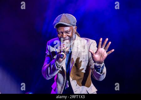 Edinburgh Pleasance, Regno Unito. 05 agosto 2023 nella foto: Dragon's Den Success, Levi Roots, che ha presentato lo spettacolo, Sound Clash, che ha concepito.. Il Pleasance Opening Gala celebra il suo 38° anno con i momenti salienti di alcuni degli spettacoli del programma Edinburgh Fringe 2023. Crediti: Rich Dyson/Alamy Live News Foto Stock