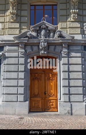 Ginevra, Svizzera - 24 marzo 2022: Architettura generica e vista stradale da Ginevra, Svizzera il 25 marzo. Foto Stock