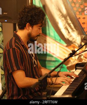 New Orleans, USA. 5 agosto 2023. Il pianista Oscar Rossignoli si esibisce all'interno del New Orleans Jazz Museum durante il Satchmo Summerfest all'Old U.S. Mint a New Orleans, Louisiana, sabato 5 agosto 2023. (Foto di Peter G. Forest/Sipa USA) credito: SIPA USA/Alamy Live News Foto Stock