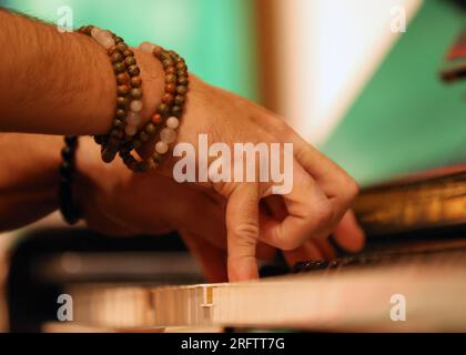 New Orleans, USA. 5 agosto 2023. Il pianista Oscar Rossignoli si esibisce all'interno del New Orleans Jazz Museum durante il Satchmo Summerfest all'Old U.S. Mint a New Orleans, Louisiana, sabato 5 agosto 2023. (Foto di Peter G. Forest/Sipa USA) credito: SIPA USA/Alamy Live News Foto Stock