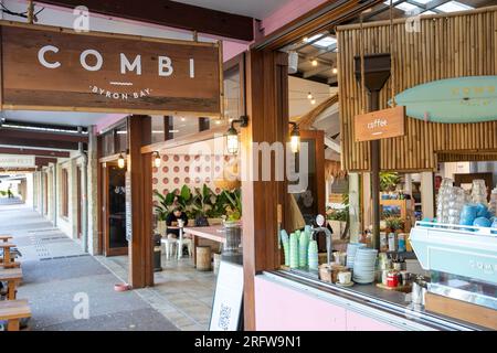 Byron Bay Breakfast Cafe, Combi, in questa città costiera, pasti per cena, New South Wales, Australia Foto Stock