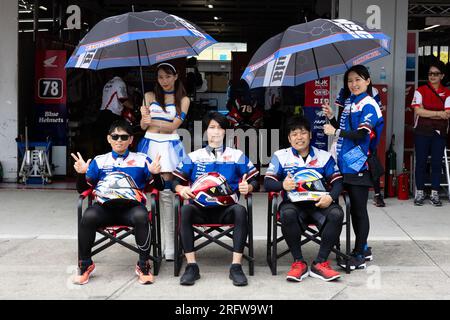 Suzuka, GIAPPONE, 6 agosto 2023. Foto del team durante la 44a Coca-Cola Suzuka 8hr Endurance Race 2023, Suzuka, Giappone. Crediti: Ivica Glavas/Speed Media/Alamy Live News Foto Stock