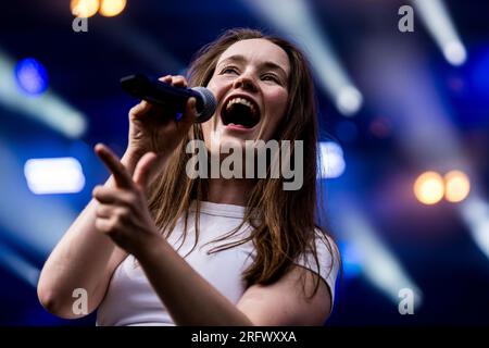 Skanderborg, Danimarca. 5 agosto 2023. Il cantautore norvegese Sigrid esegue un concerto dal vivo durante il festival musicale danese SmukFest 2023 a Skanderborg. (Foto: Gonzales Photo/Alamy Live News Foto Stock