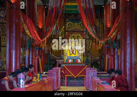 Erdenet, Mongolia - 18 luglio 2023: Monastero di Amarbayasgalant, uno dei tre più grandi centri monastici buddisti della Mongolia. Foto Stock