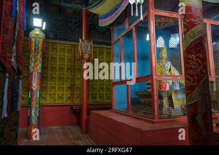 Erdenet, Mongolia - 18 luglio 2023: Monastero di Amarbayasgalant, uno dei tre più grandi centri monastici buddisti della Mongolia. Foto Stock