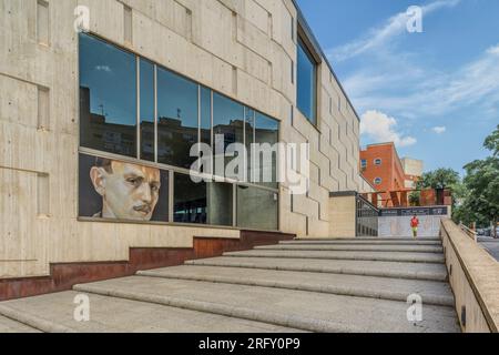 Teatro pubblico dell'auditorium Buero Vallejo a Guadalajara in omaggio al drammaturgo di Guadalajara, Castilla la Mancha, Spagna, Europa. Foto Stock