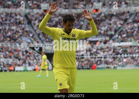 Dani Parejo del Villareal durante la partita di Sela Cup tra Newcastle United e Villareal CF a St. James's Park, Newcastle domenica 6 agosto 2023. (Foto: Mark Fletcher | mi News) crediti: MI News & Sport /Alamy Live News Foto Stock