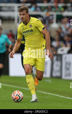 Alexander Sorloth del Villareal durante la partita di Sela Cup tra Newcastle United e Villareal CF a St. James's Park, Newcastle domenica 6 agosto 2023. (Foto: Mark Fletcher | mi News) crediti: MI News & Sport /Alamy Live News Foto Stock