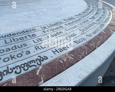 Il Monumento della luce dedicato agli Eroi della guerra di indeendenza greca, che celebra i 200 anni dalla rivoluzione greca del 1821 contro l'EMP ottomana Foto Stock