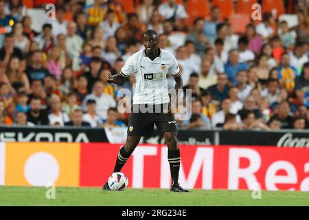 Valencia, Spagna. 5 agosto 2023. Mouctar Diakhaby (Valencia) calcio/calcio : spagnolo pre-stagionale 'Trofeo Naranjaa' partita tra Valencia CF 1-2 Aston Villa FC al campo de Mestalla di Valencia, Spagna . Crediti: Mutsu Kawamori/AFLO/Alamy Live News Foto Stock