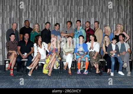 Burbank, USA. 5 agosto 2023. LOS ANGELES - 6 agosto: Bold and Beautiful Cast 2023, fan Winners at the Bold and the Beautiful fan Luncheon al Burbank Marriott il 6 agosto 2023 a Burbank, CALIFORNIA (foto di Katrina Jordan/Sipa USA) credito: SIPA USA/Alamy Live News Foto Stock