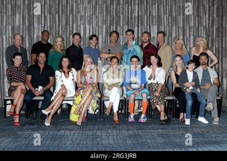 Burbank, USA. 5 agosto 2023. LOS ANGELES - 6 agosto: Bold and Beautiful Cast 2023, fan Winners at the Bold and the Beautiful fan Luncheon al Burbank Marriott il 6 agosto 2023 a Burbank, CALIFORNIA (foto di Katrina Jordan/Sipa USA) credito: SIPA USA/Alamy Live News Foto Stock