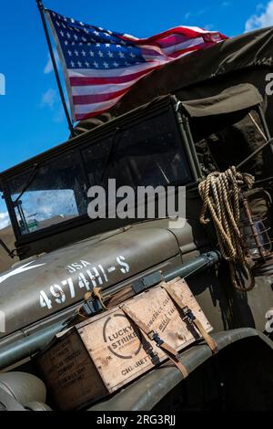 American Deuce e mezzo. 47th Annual Gloucestershire Vintage and Country Extravaganza, South Cerney Airfiled, Cirencester. REGNO UNITO Foto Stock