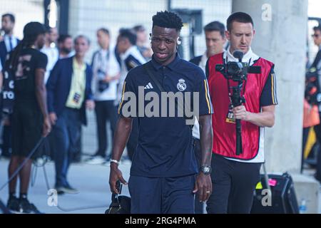 Orlando, Florida, Stati Uniti, 1° agosto 2023, il giocatore del Real Madrid Vinicius Paixao de Oliveira Junior (vini Jr) arriva prima del Tour del Campionato di calcio ospitato dalla Florida Cup al Camping World Stadium . (Foto di: Marty Jean-Louis) Foto Stock