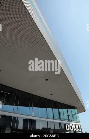 Biblioteca pubblica e centro culturale Dokk 1 progettati dagli architetti Schmidt Hammer Lassen, Hack Kampmanns Plads, Aarhus, Danimarca. Foto Stock