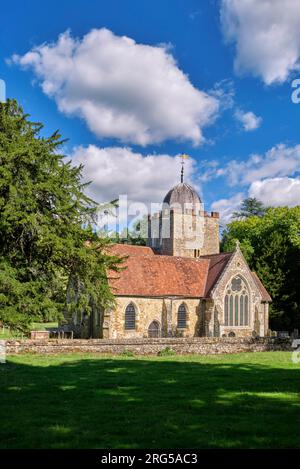 Chiesa di San Pietro e San Paolo. Albury Park, Albury, vicino a Guildford, Surrey, Inghilterra. Foto Stock